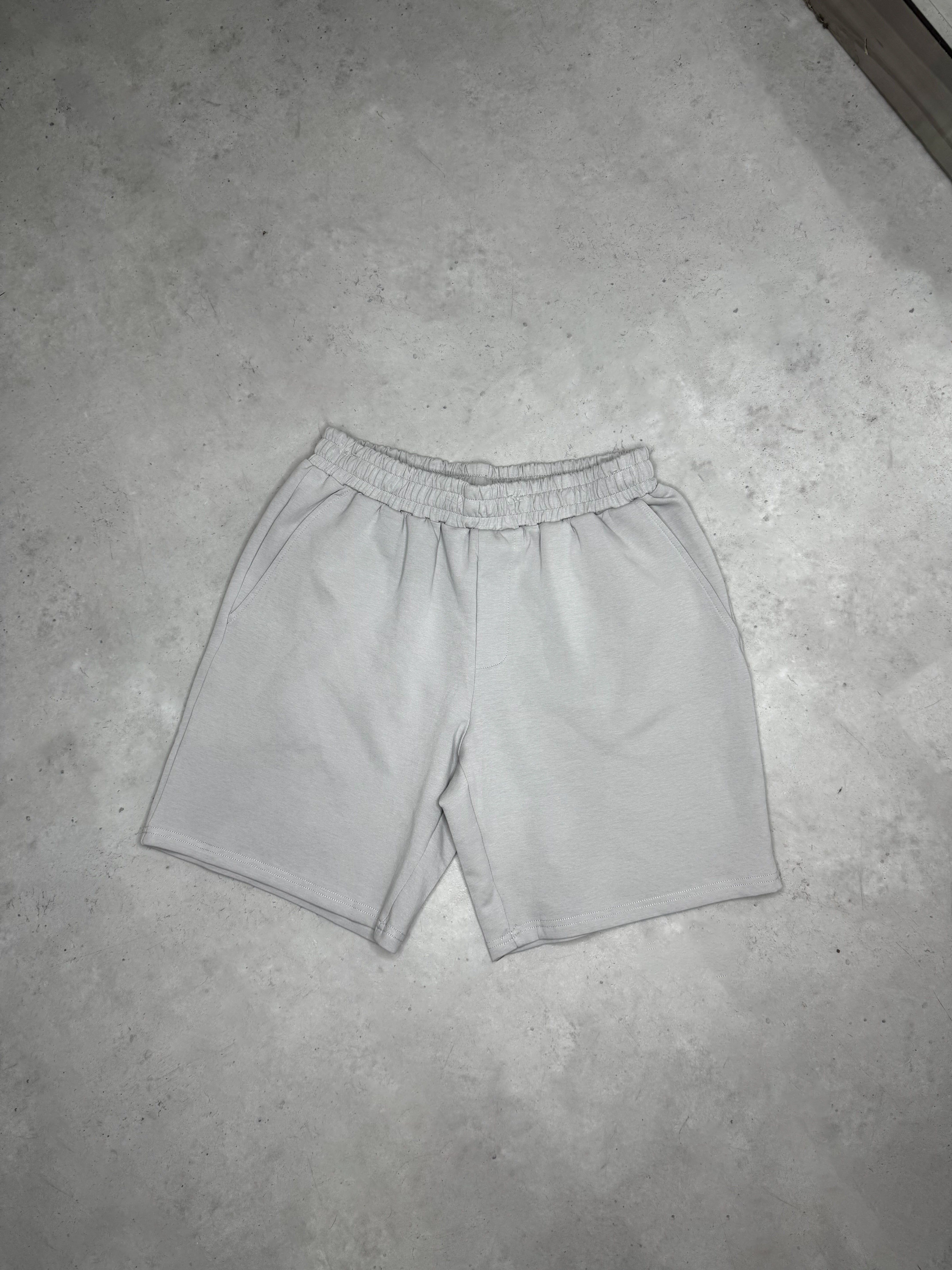 Exceed Luxe Relaxed Short - Stone