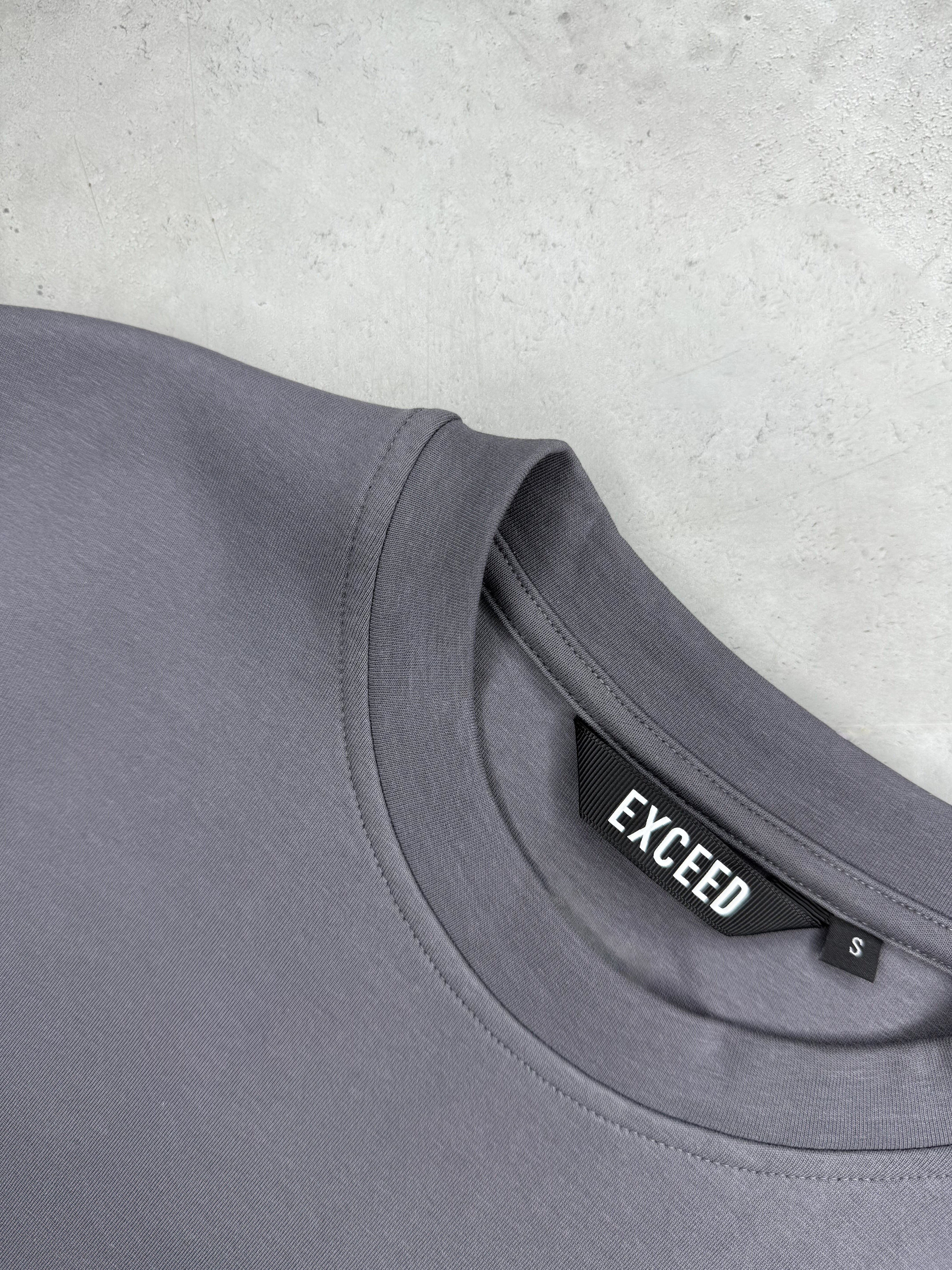 Exceed Luxe Relaxed T Shirt - Dark Grey
