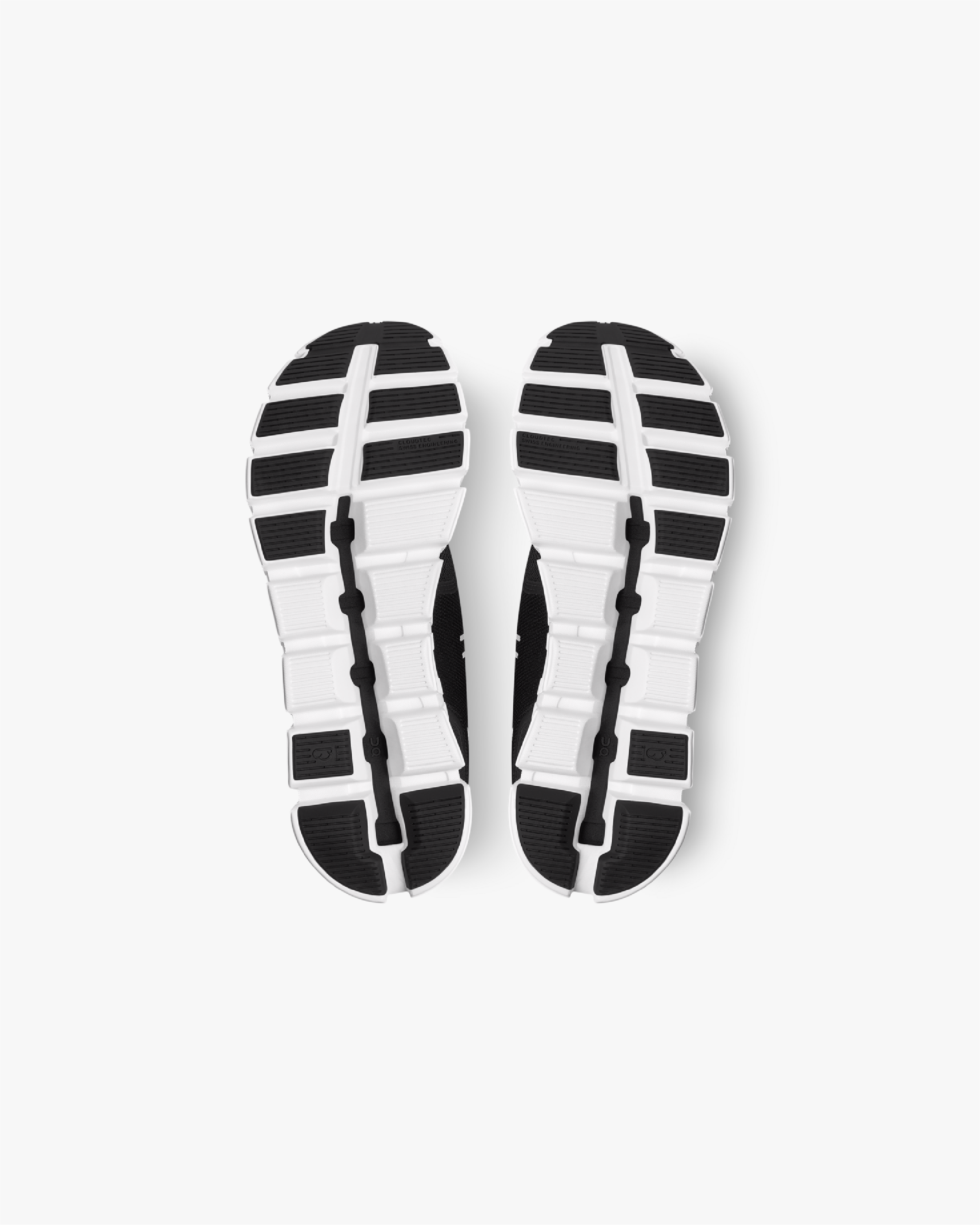 On Running Cloud 5 Black/White