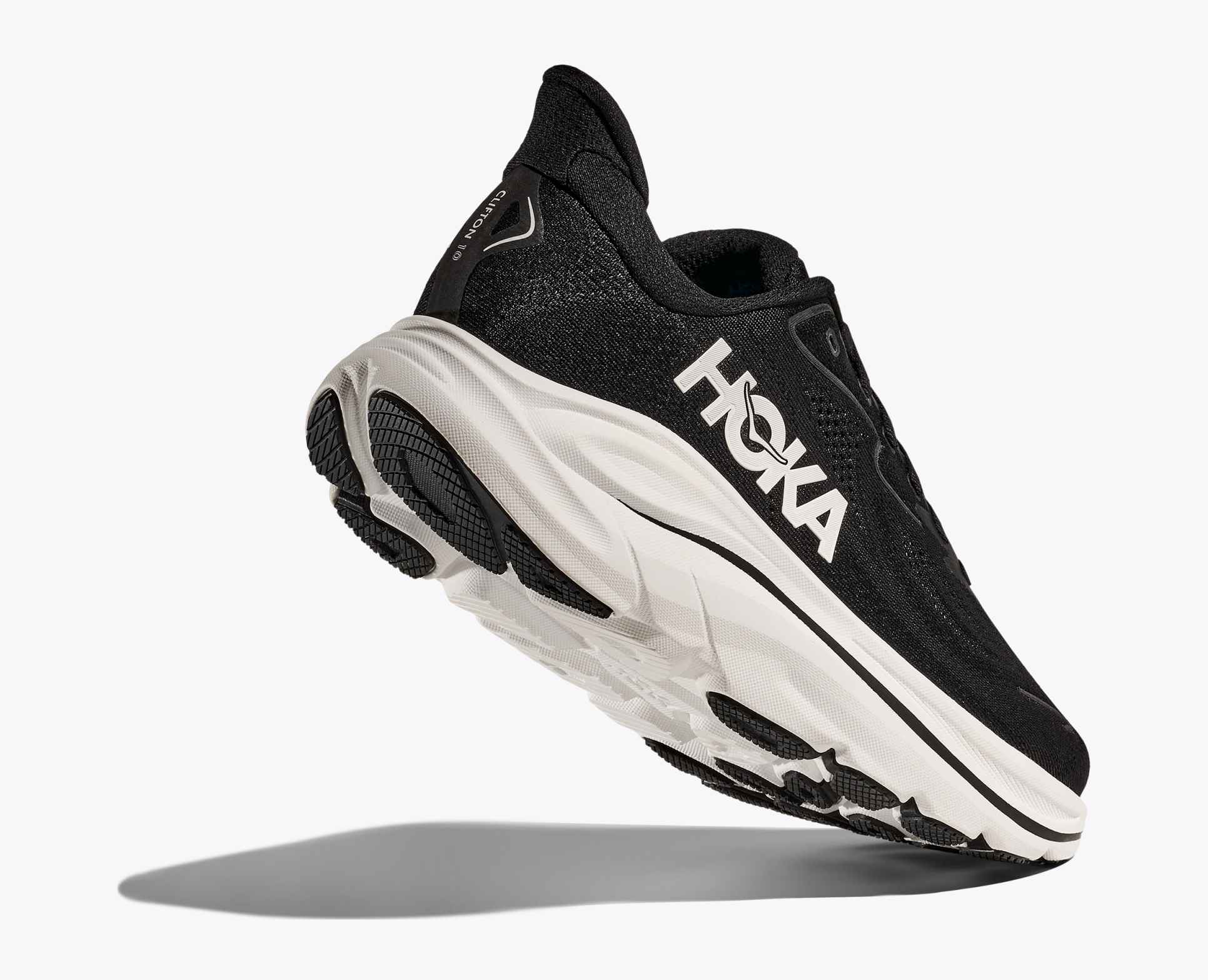 Hoka Clifton 10 Black / White