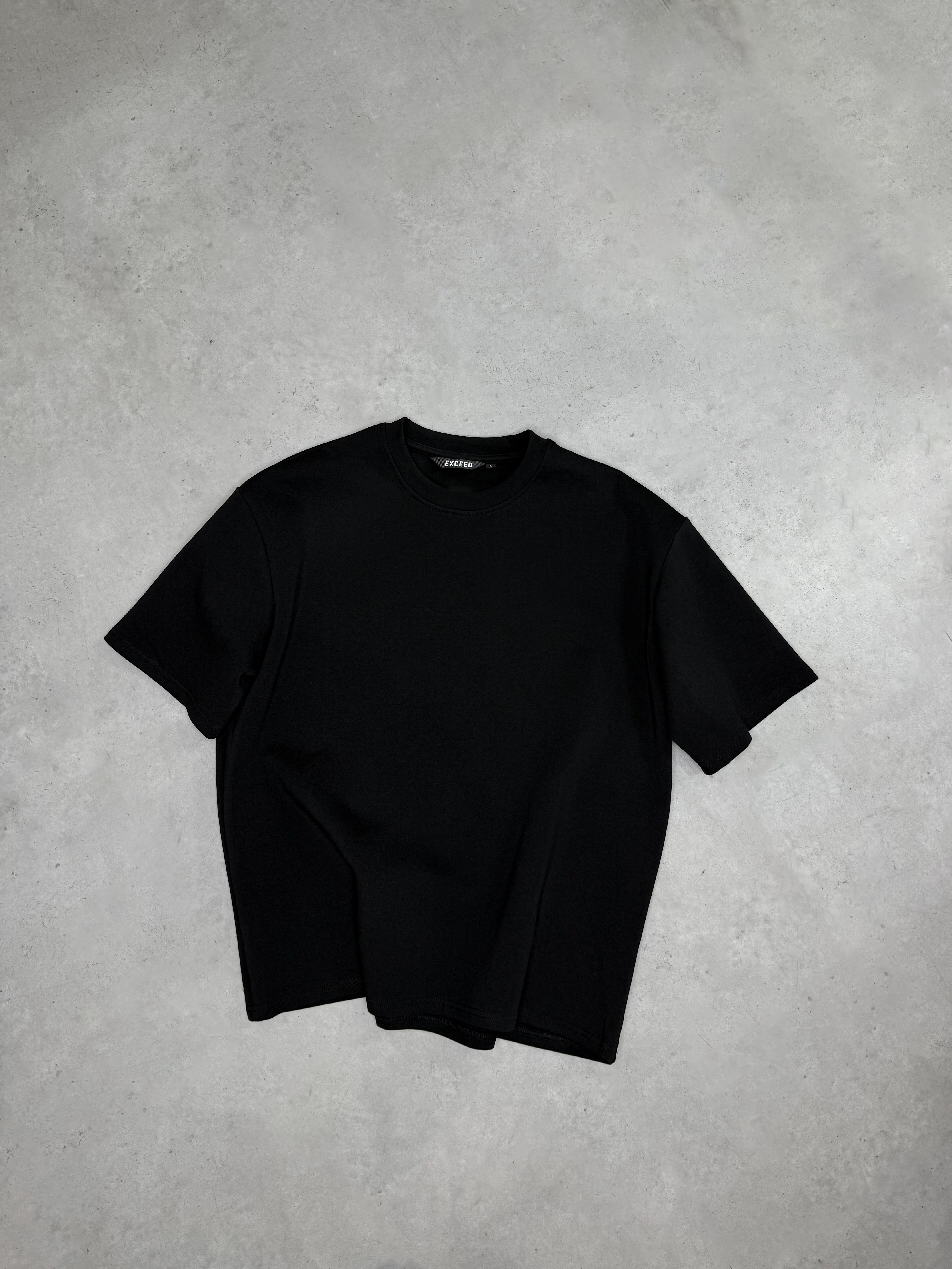 Exceed Luxe Relaxed T-Shirt - Black