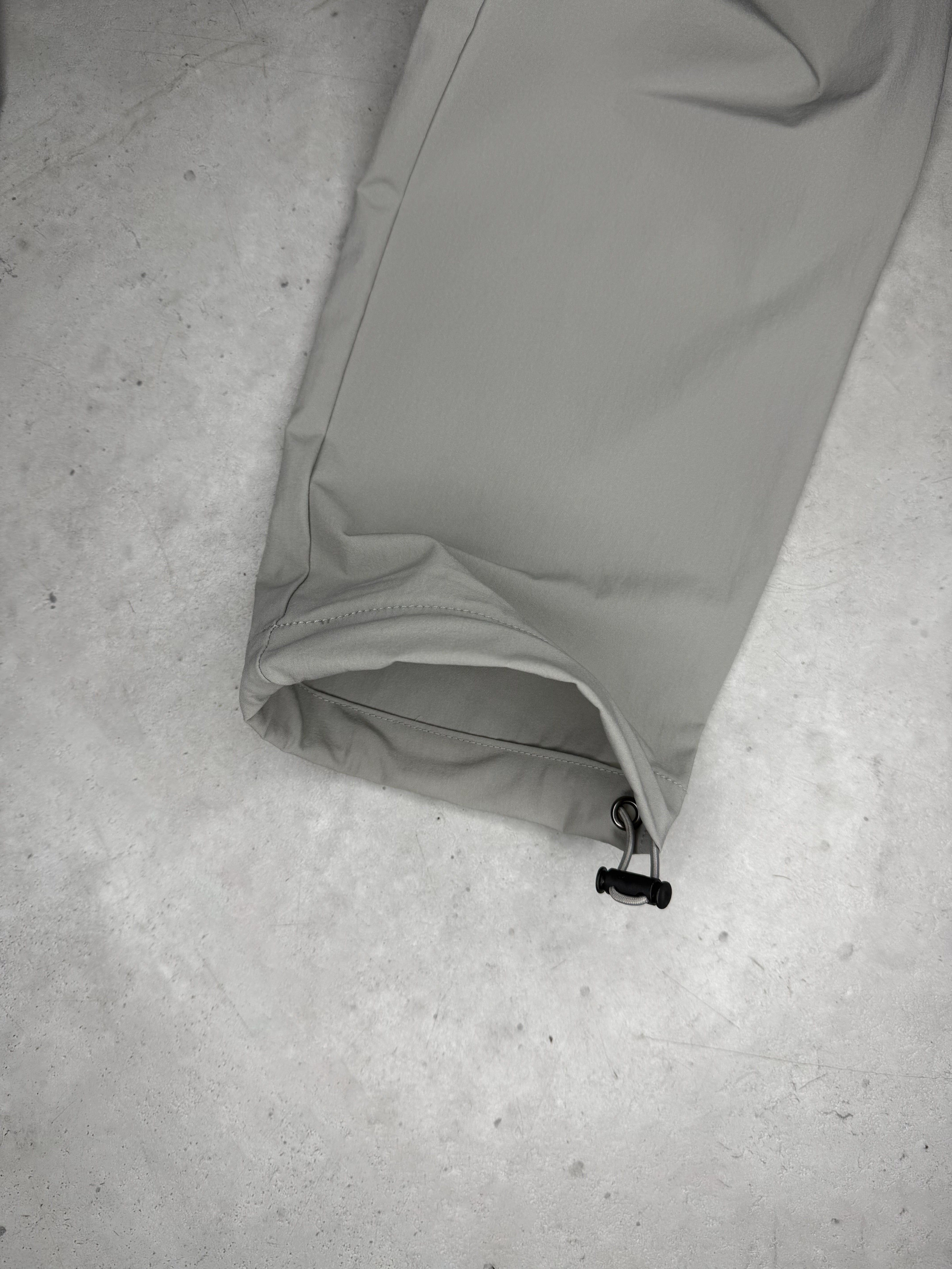 Exceed Tech Pant - Light Grey