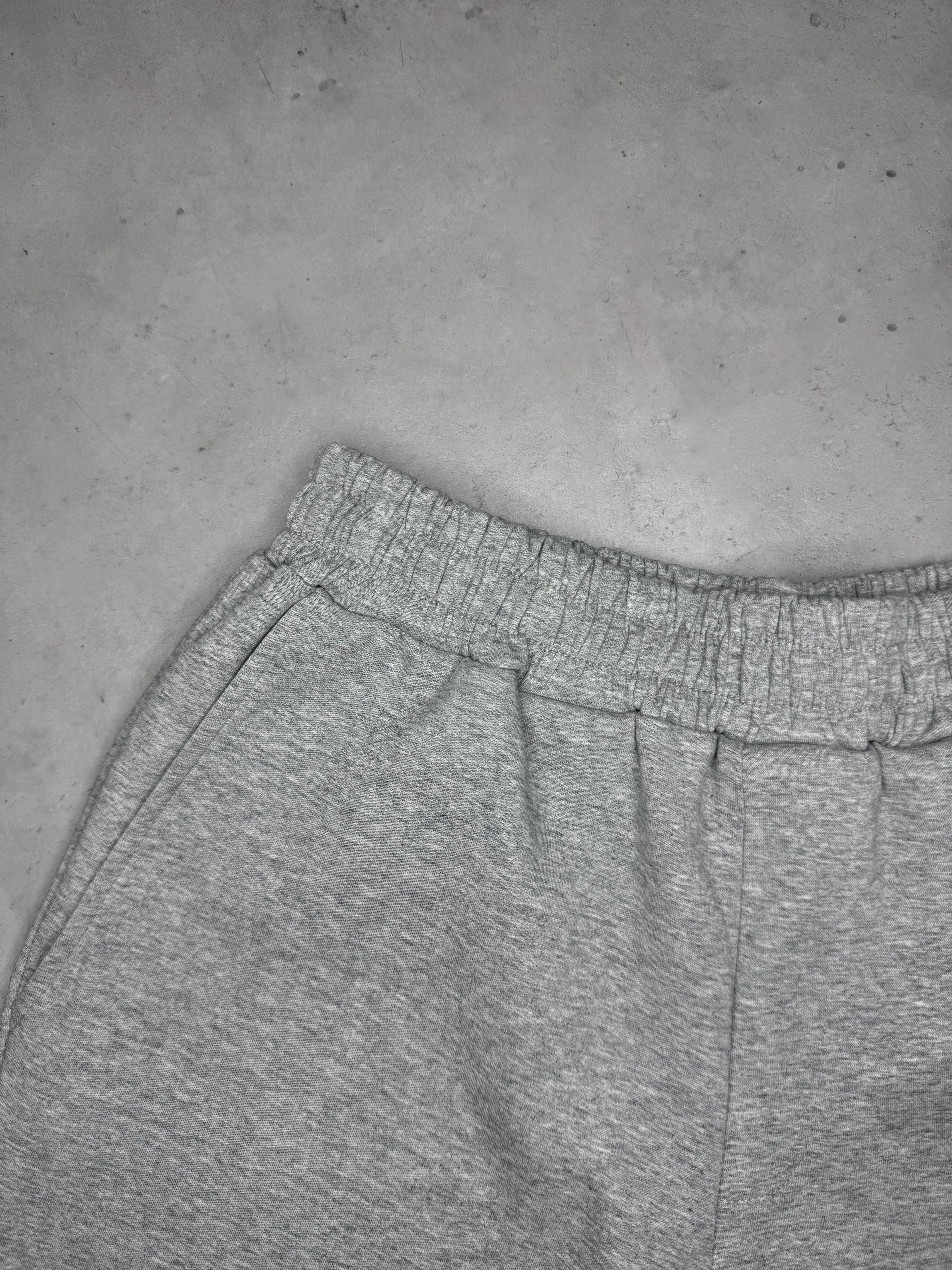 Exceed Luxe Relaxed Short - Light Grey Marl