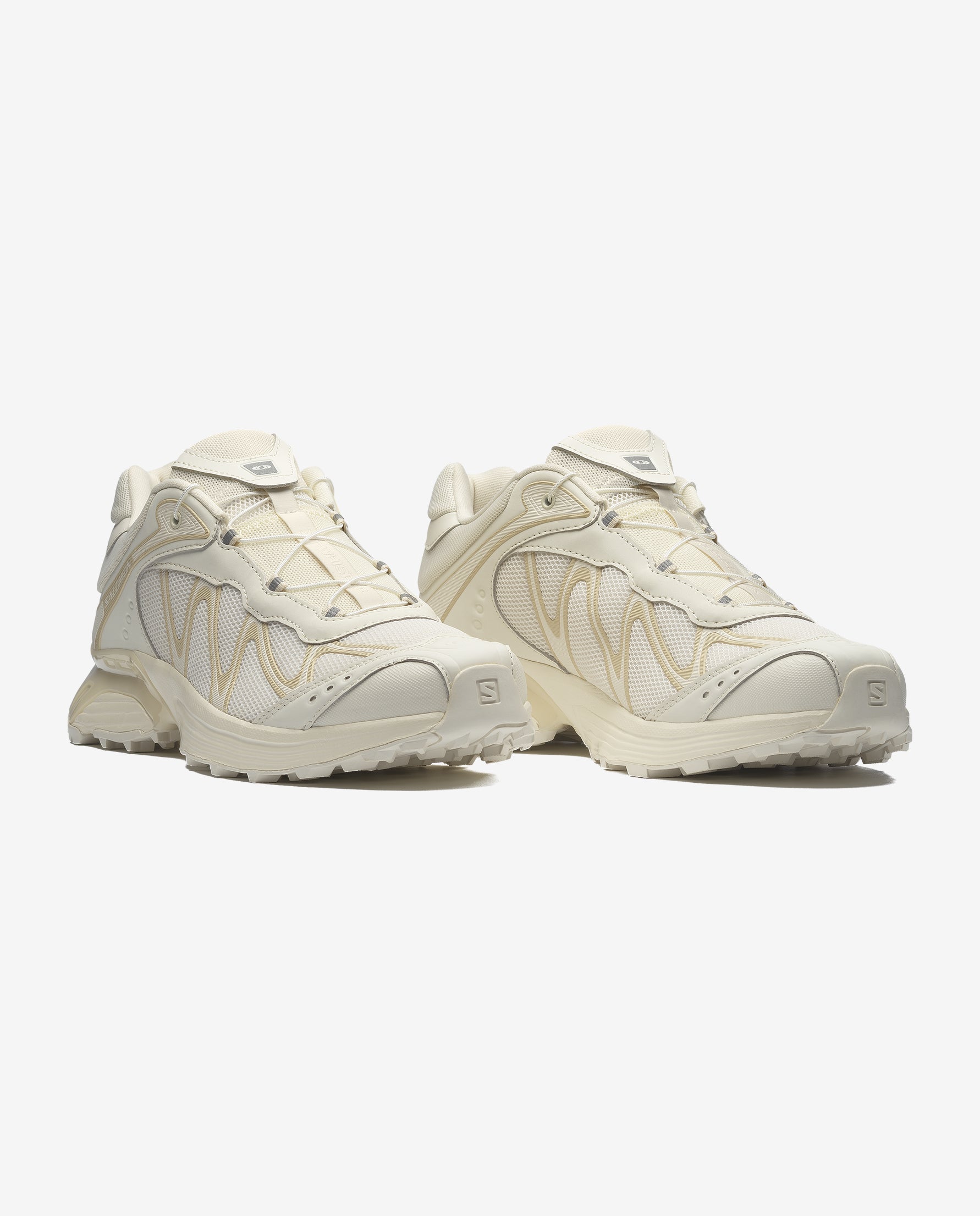 XT-WHISPER サロモン　vanilla ice almond milk Salomon XT-Whisper Vanilla Ice/Almond Milk