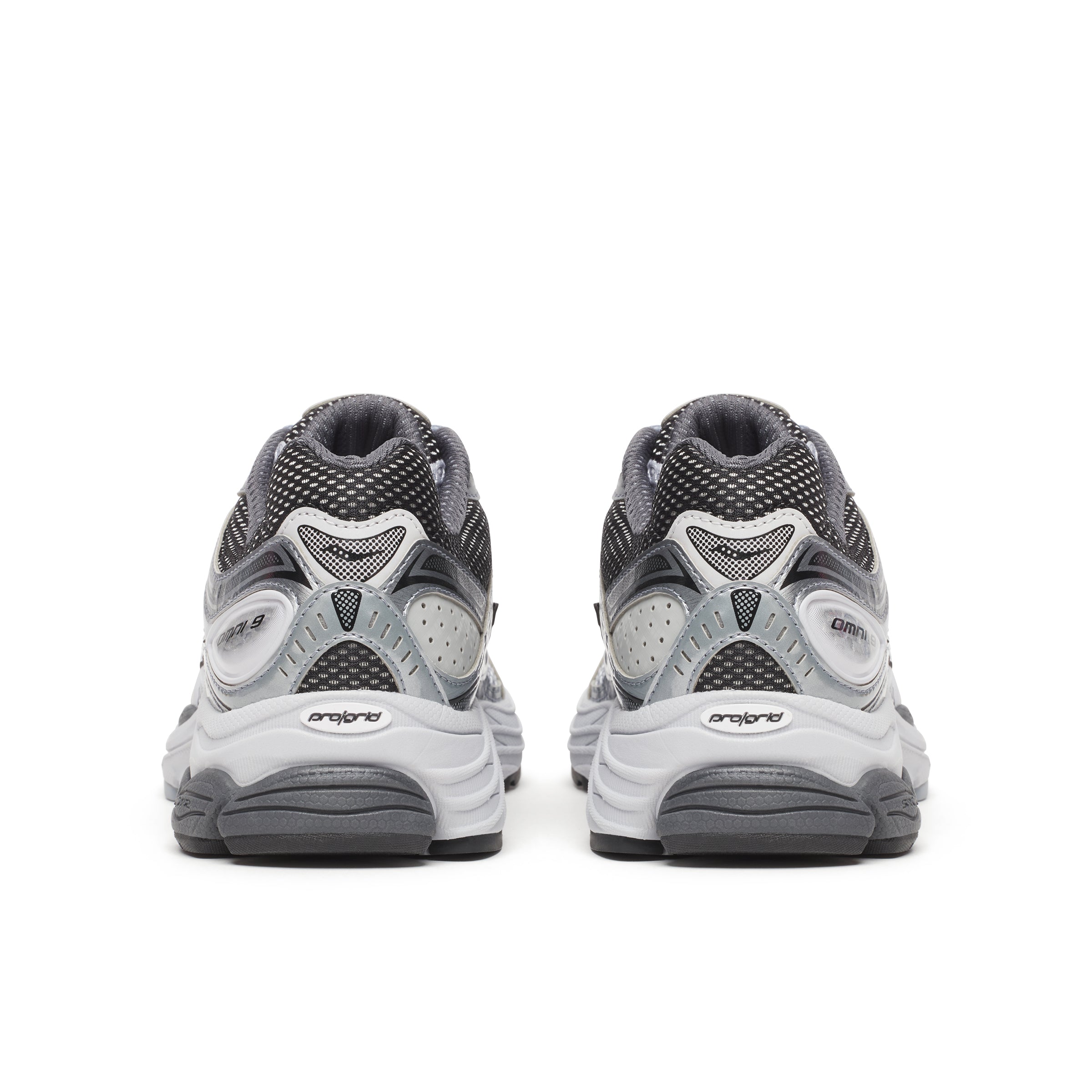 Saucony ProGrid Omni 9 Microchip