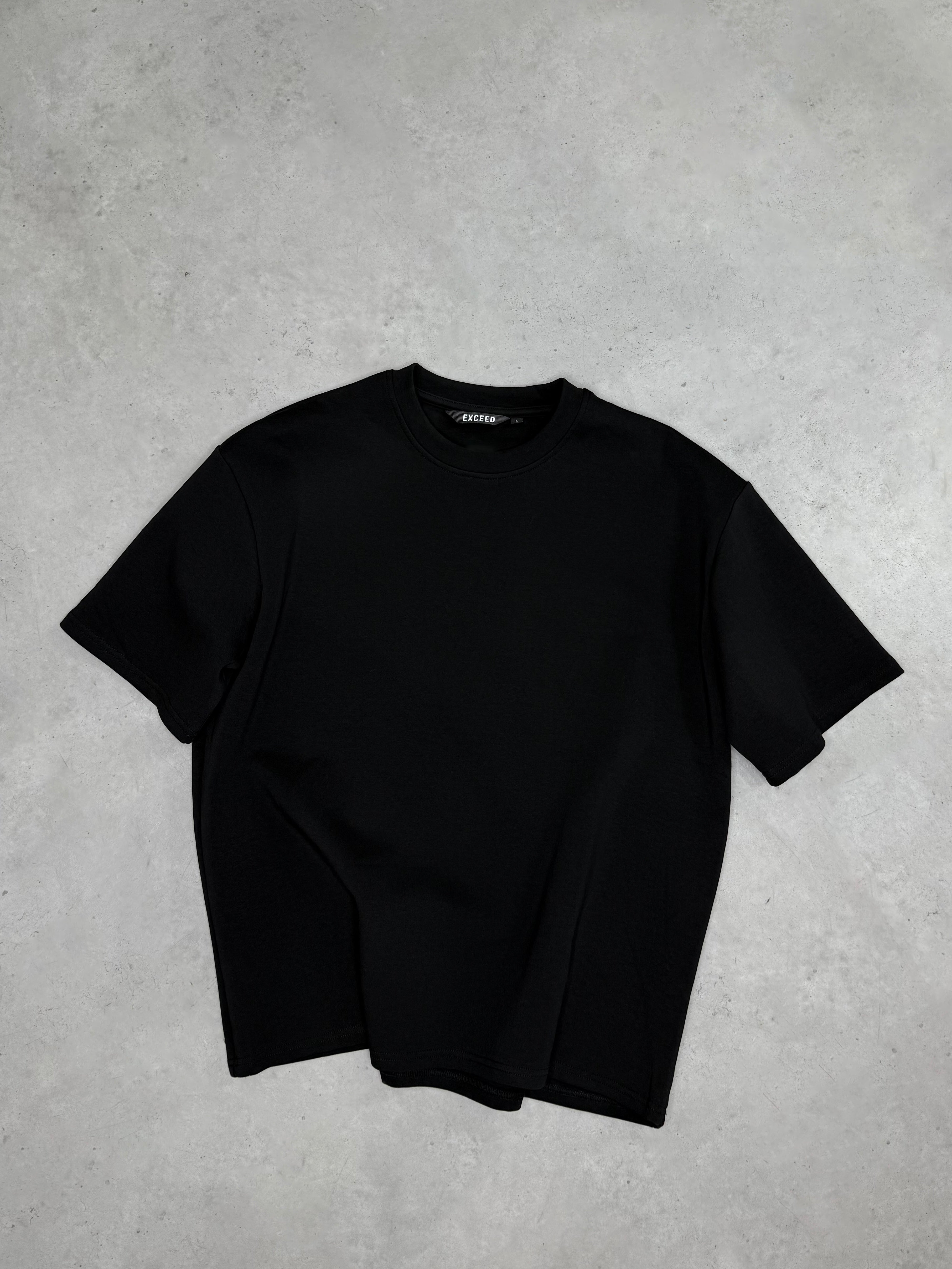 Exceed Luxe Relaxed T-Shirt - Black