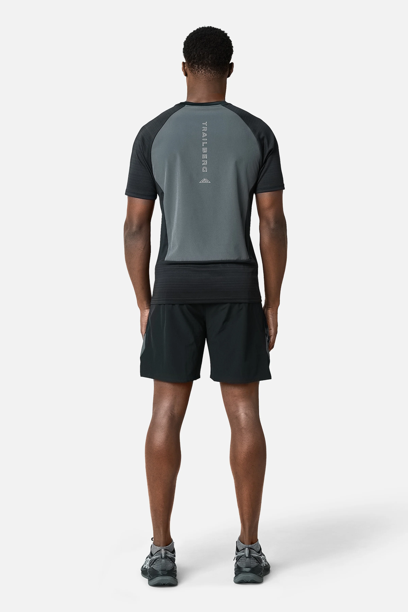 Trailberg SS26 Cloud Twinset - Black/Volcano Grey