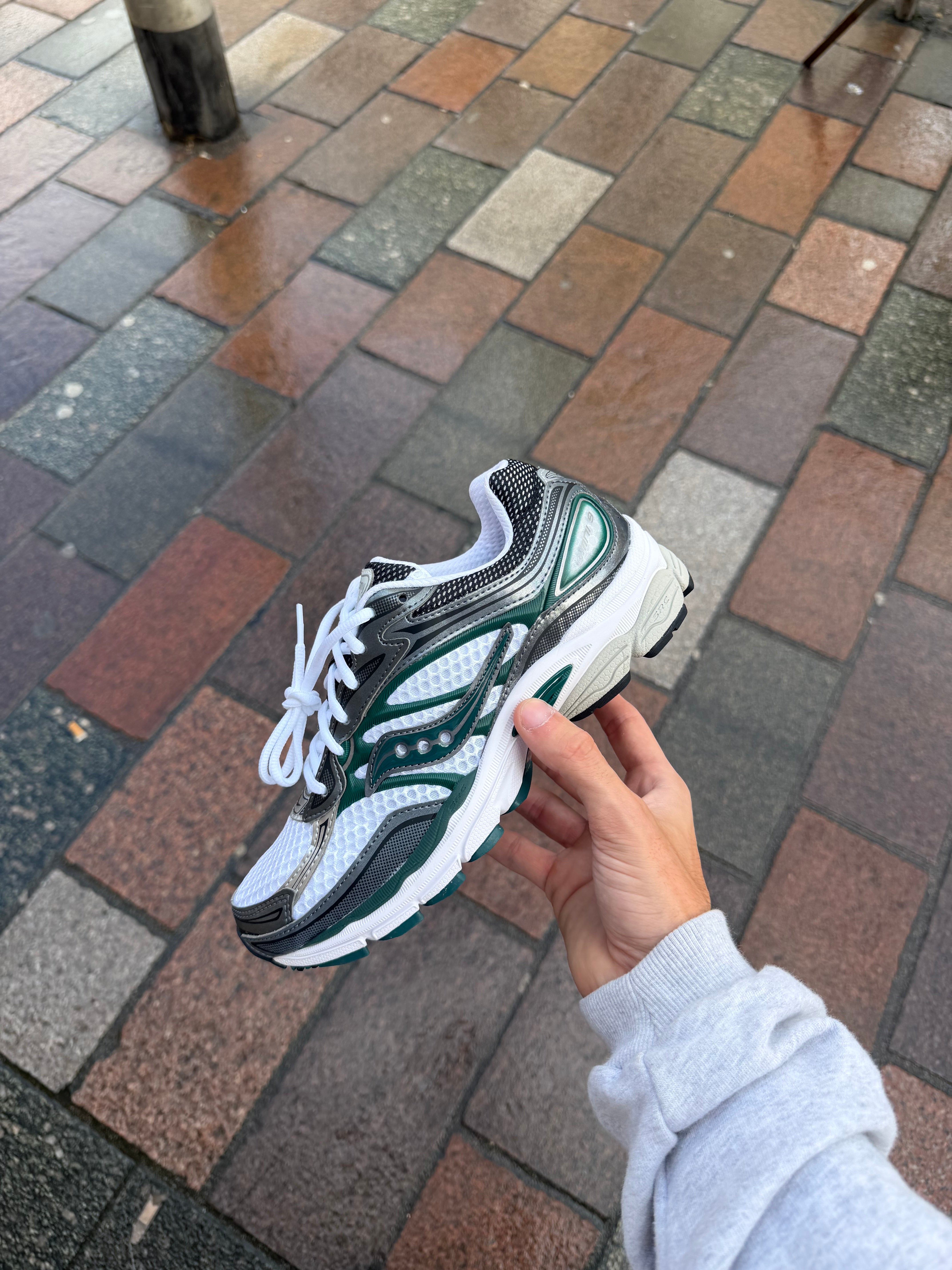 Saucony Progrid Omni 9 - Gadget/Pine