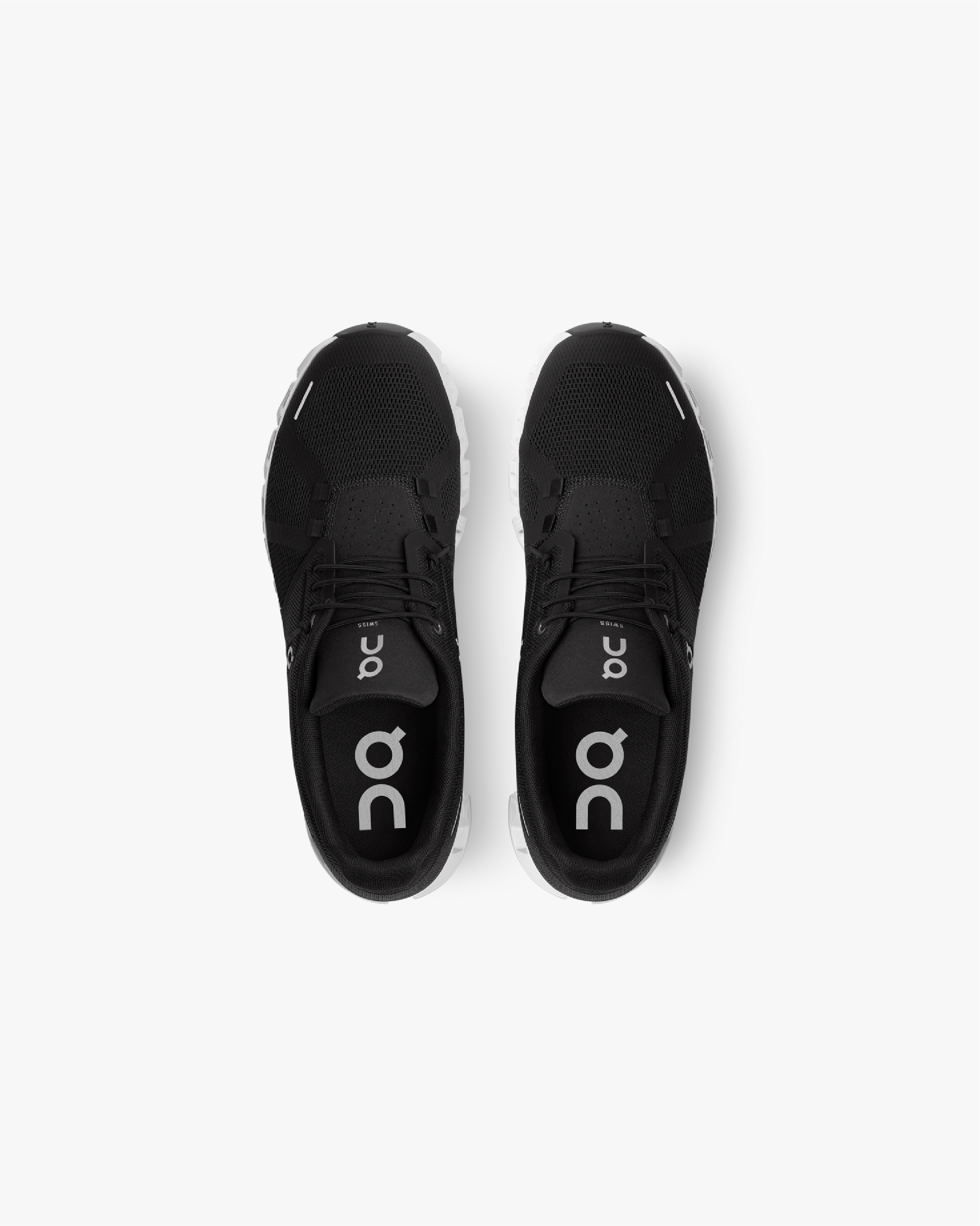 On Running Cloud 5 Black/White