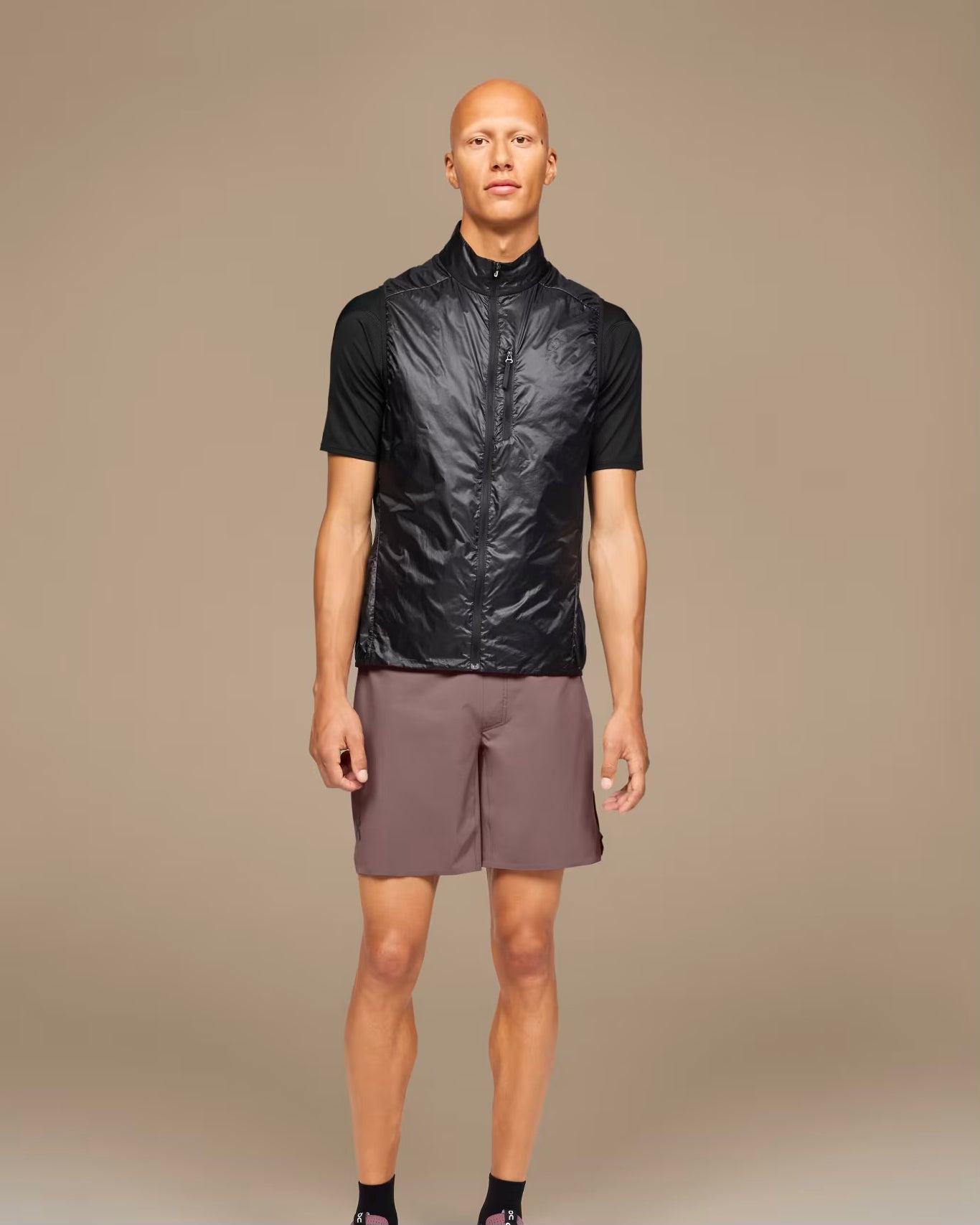 On Running Weather Vest Black