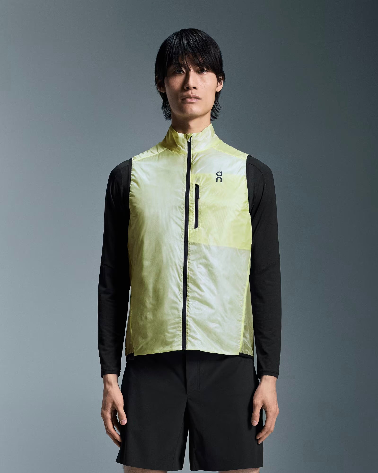 On Running Weather Vest Hay