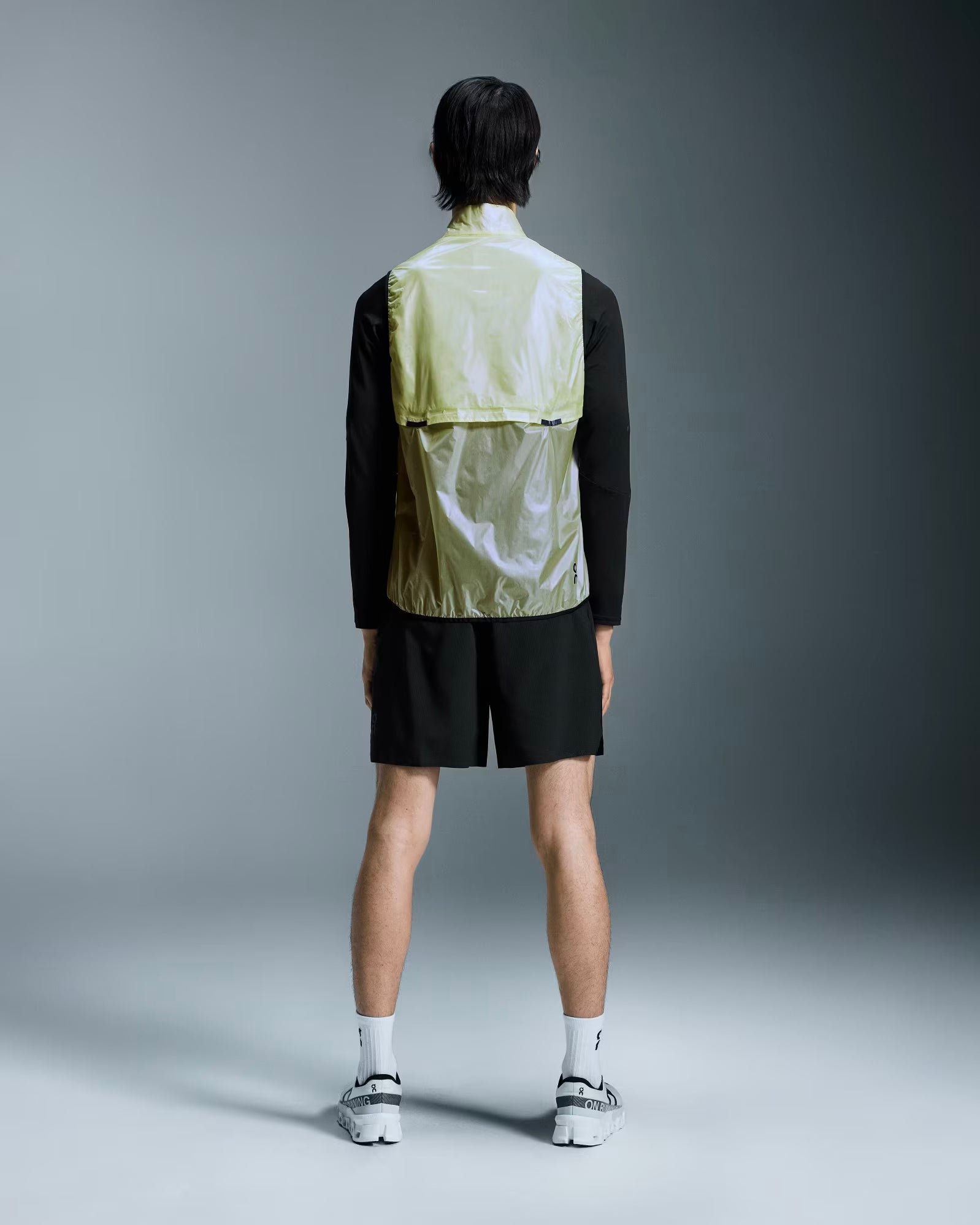 On Running Weather Vest Hay