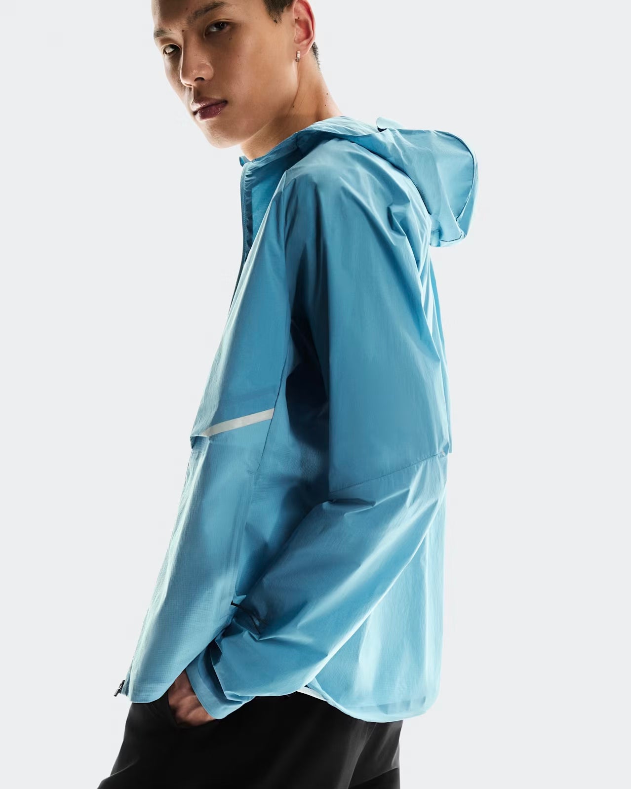 On Running Core Jacket Niagara