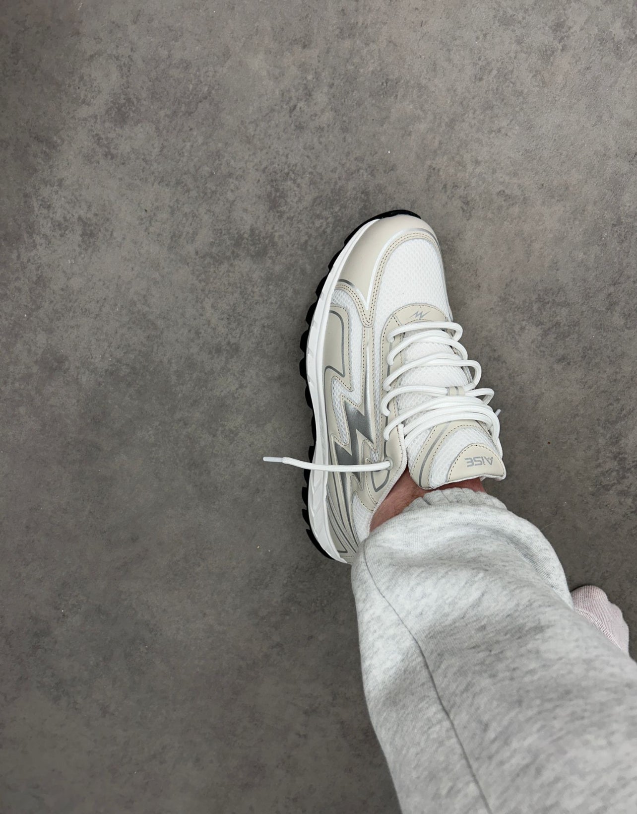 Aise Cosmo Runner Caramel