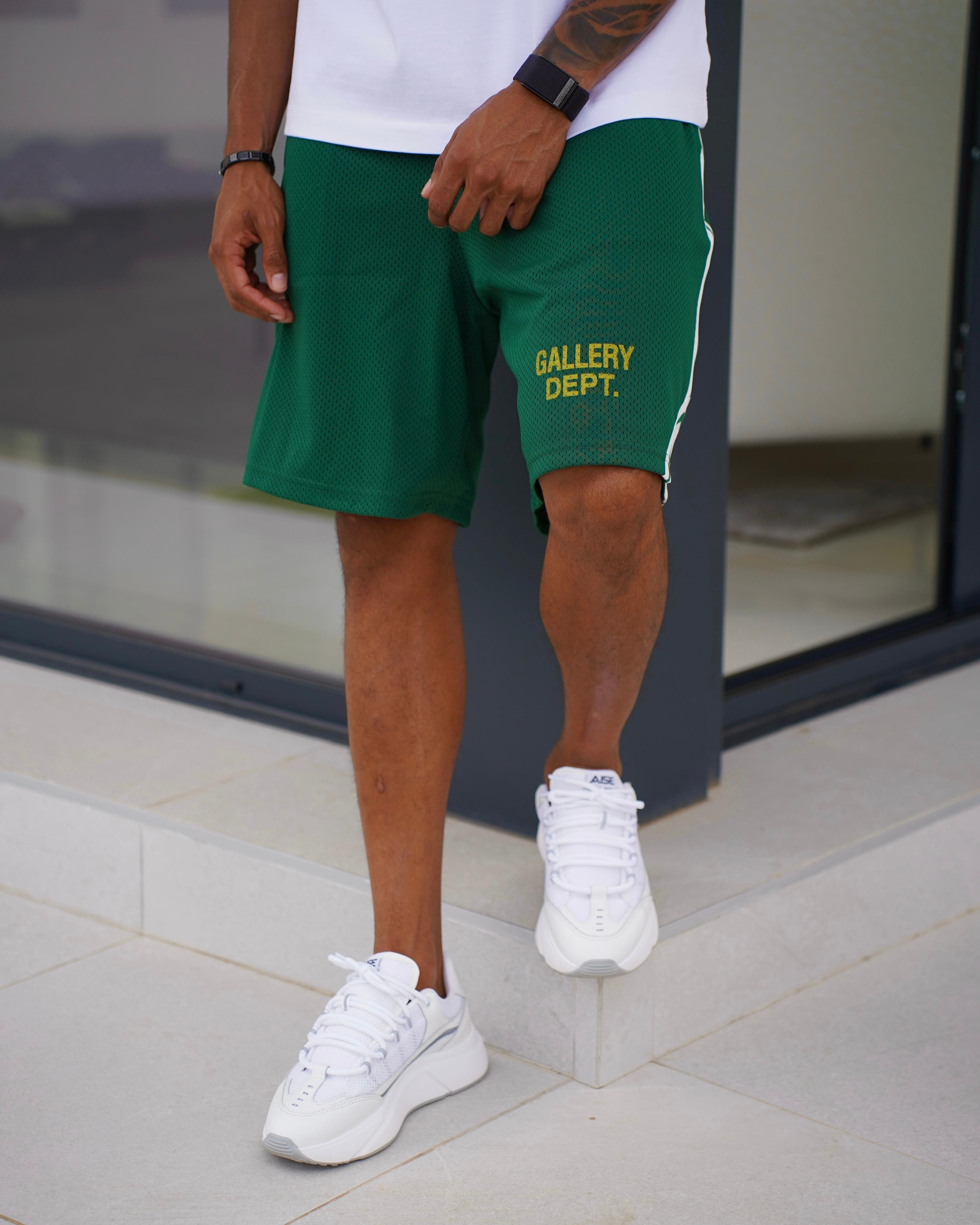 Aise White Nexo Runner