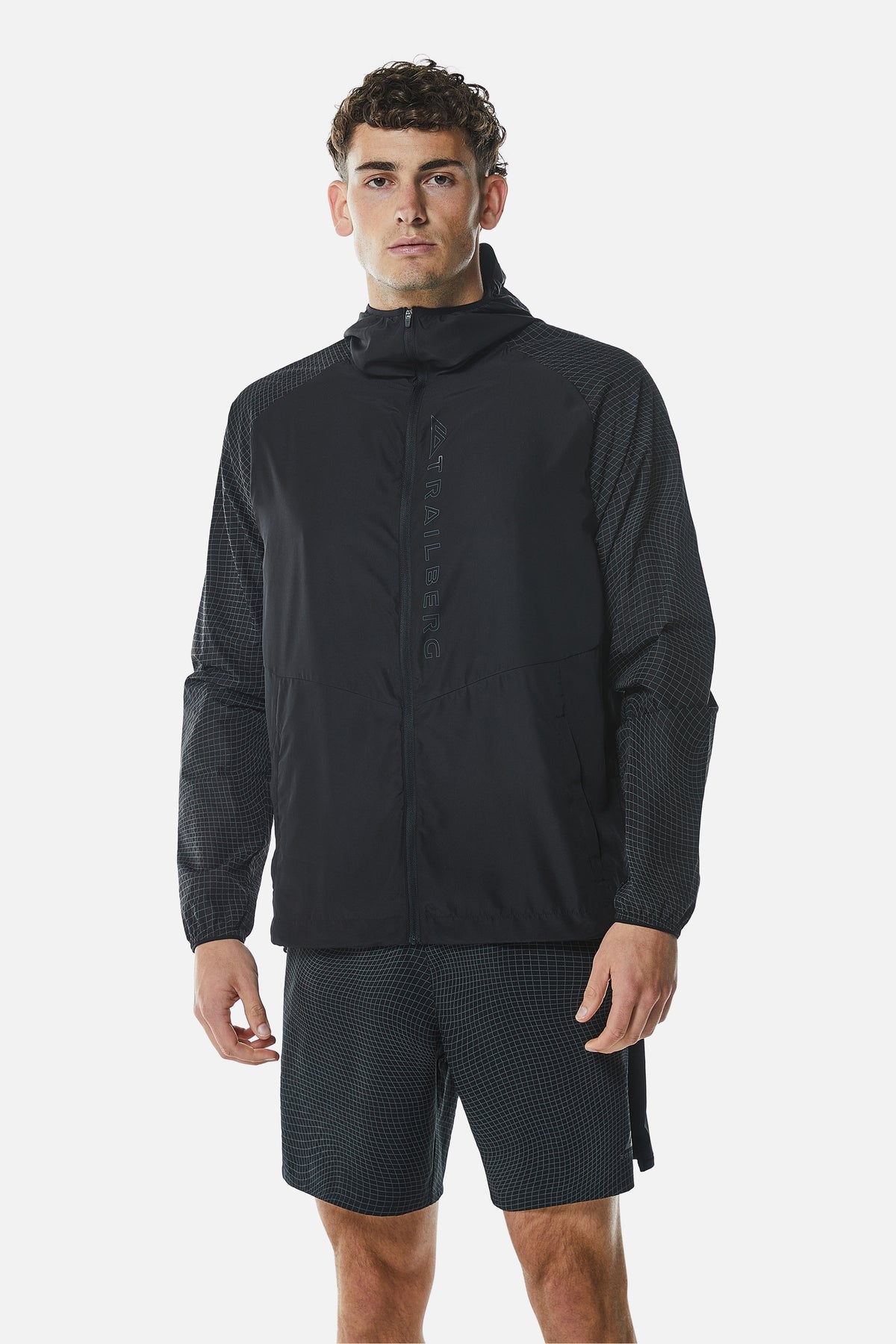 Trailberg Aspect Windbreaker - Black
