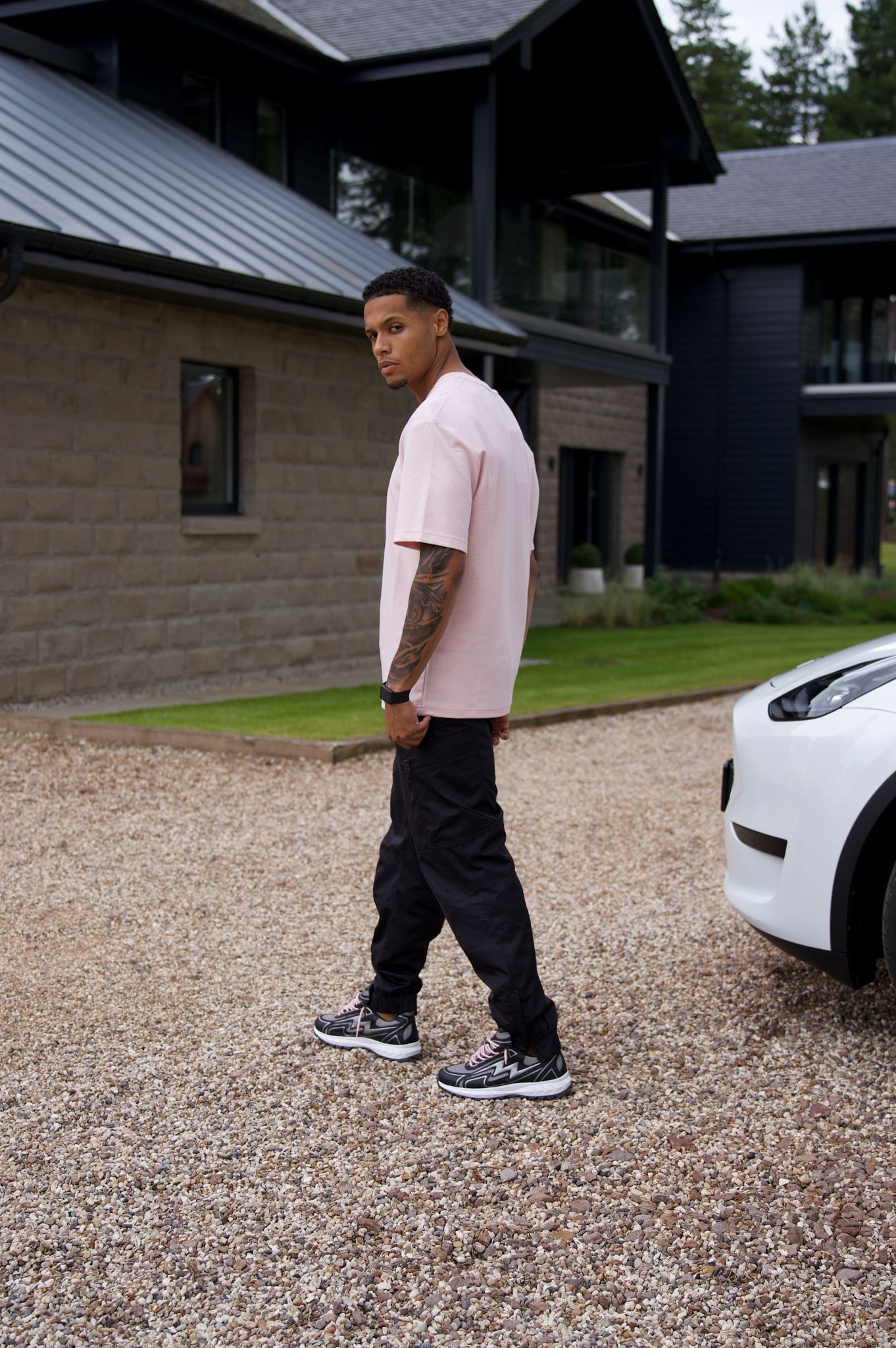 Aise Cosmo Runner Miami Pink