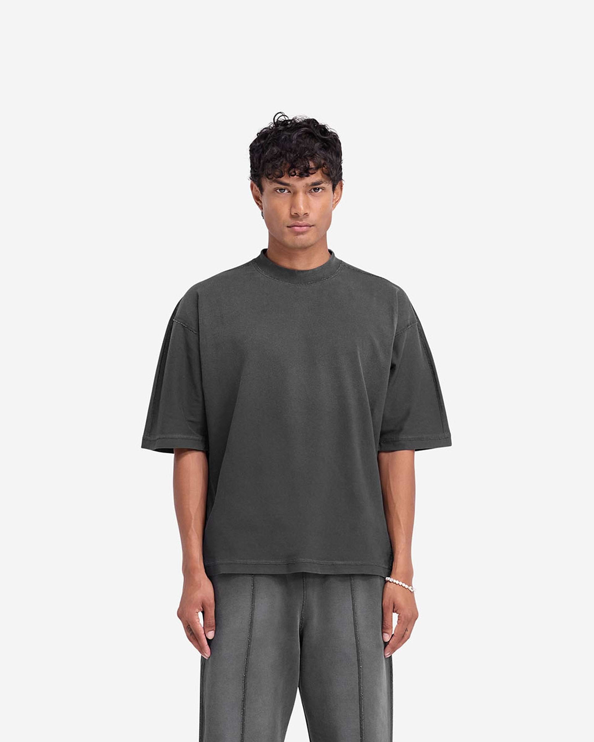 Represent Stepped Hem T-Shirt Stained Black