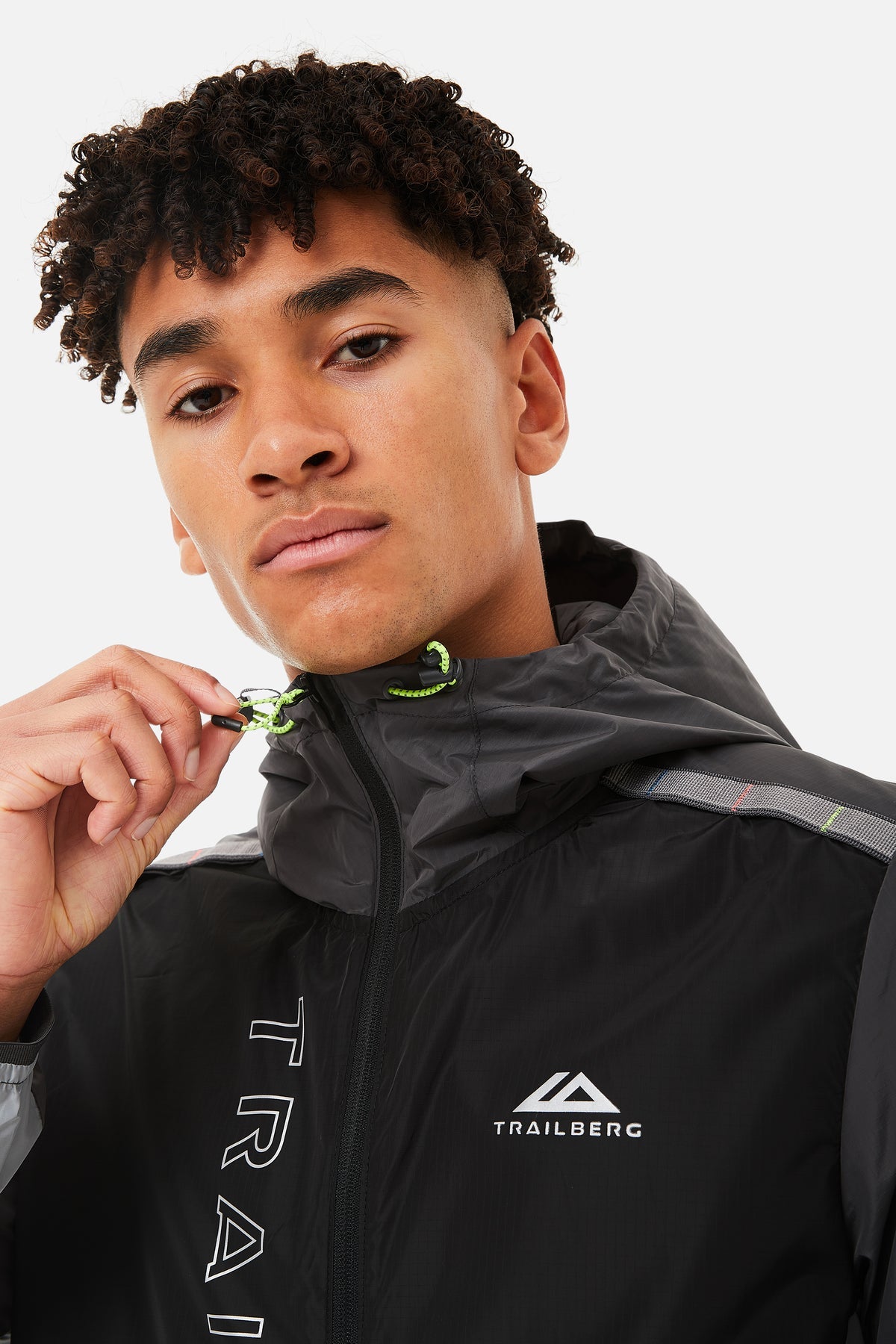 Trailberg AW24 Triathlon Windbreaker - Black/Grey