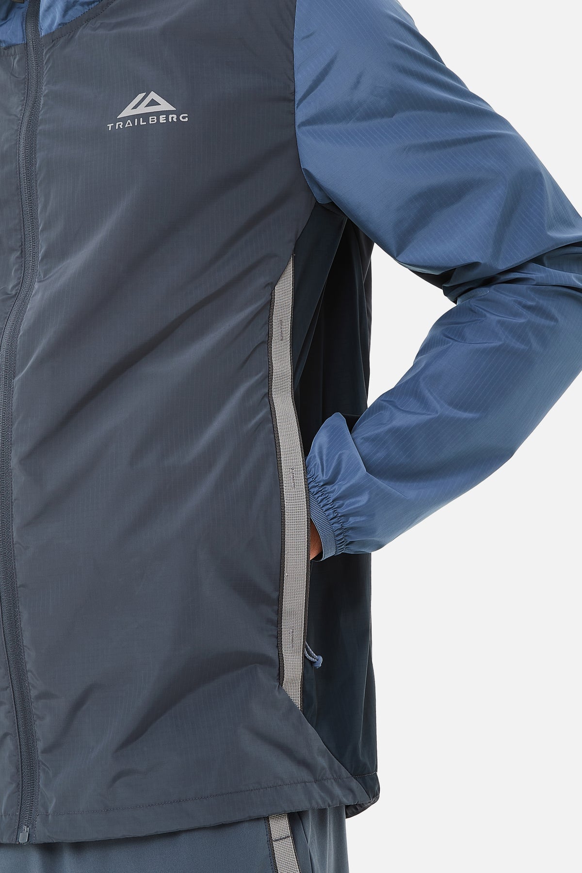 Trailberg AW24 Triathlon Windbreaker - Ombre Blue