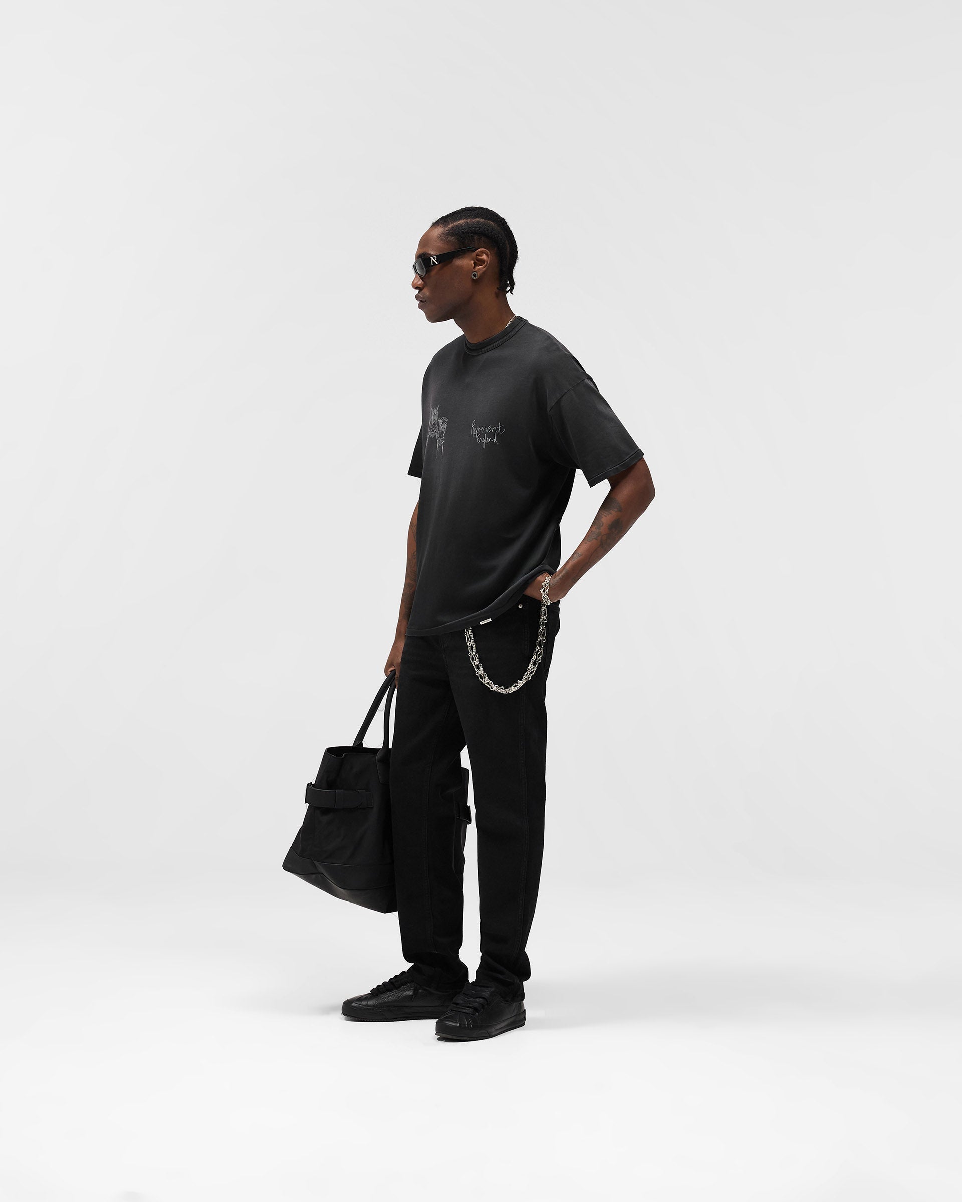 Represent Hand Drawn Thoroughbred T-Shirt Aged Black