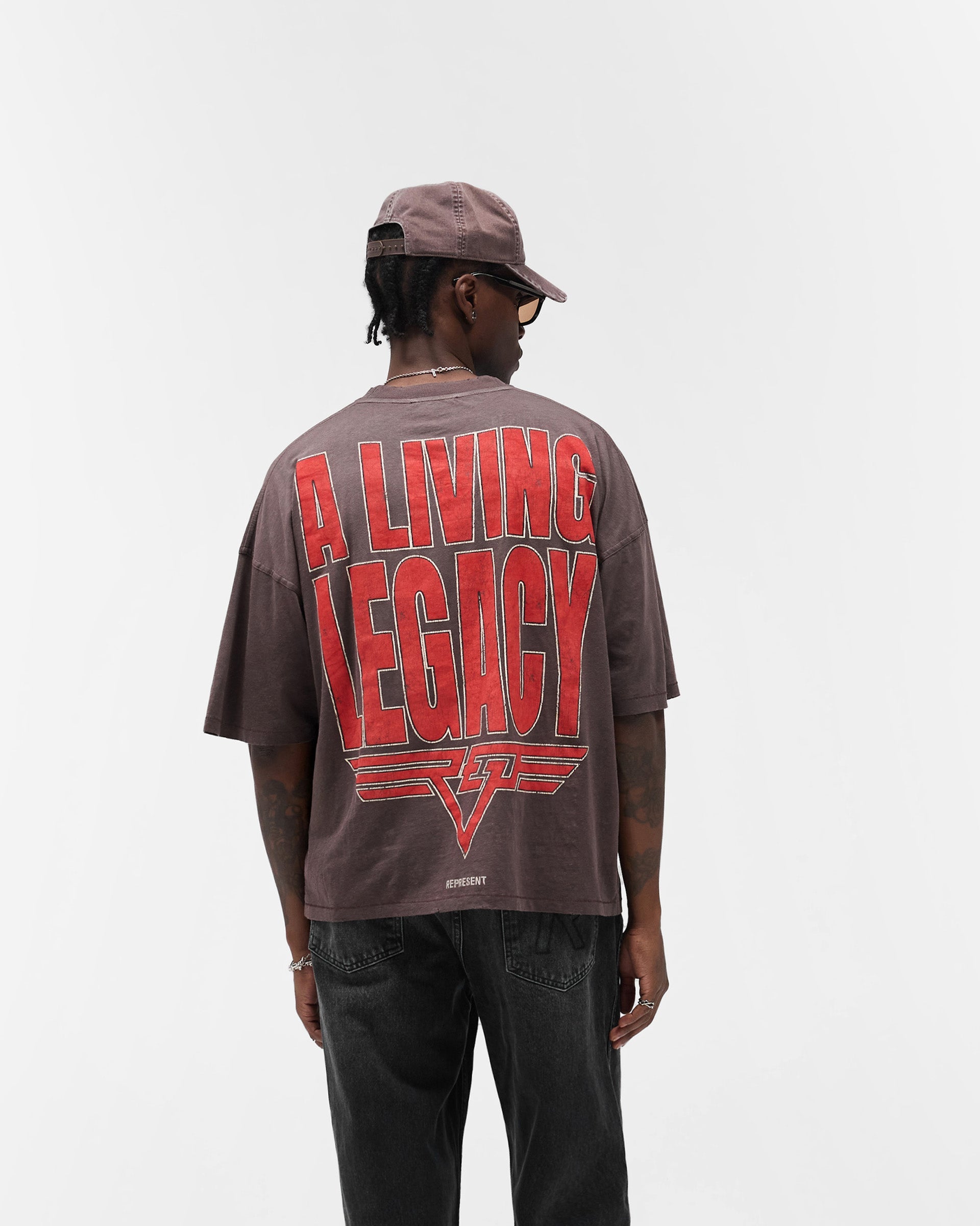 Represent Living Legacy T-Shirt Sun Fade Grey
