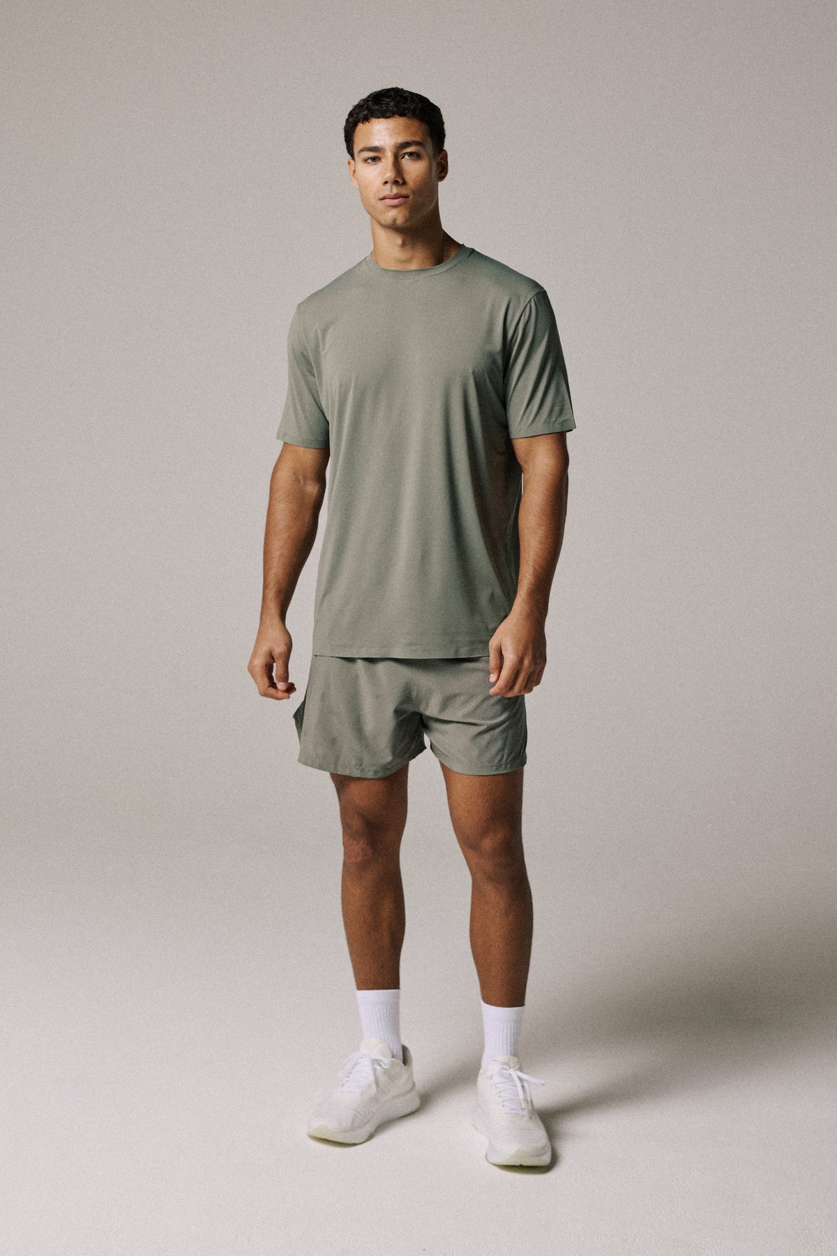 Condition Aero Short Silver Sage