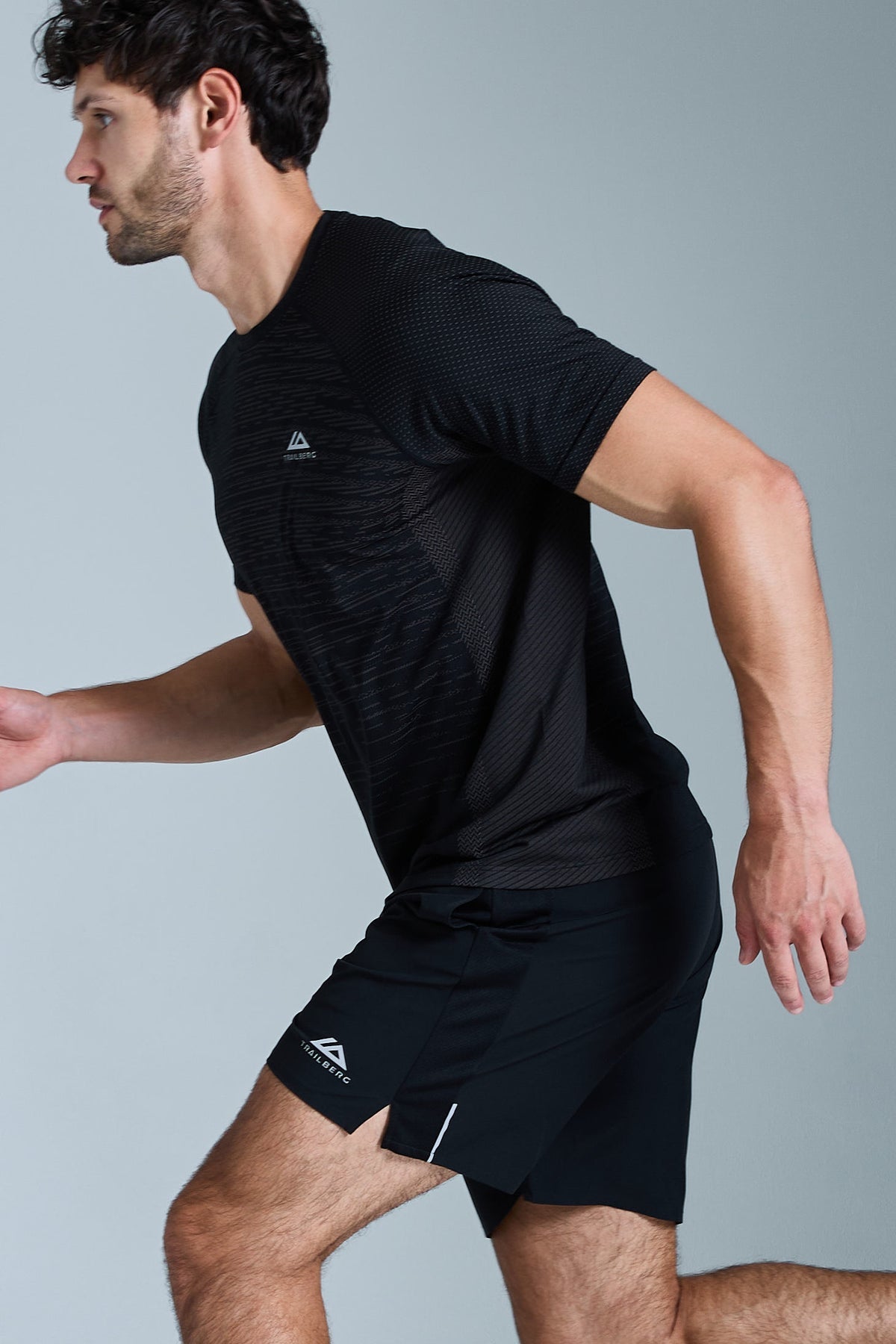 Trailberg Form Seamless Tee - Black / Moon Grey