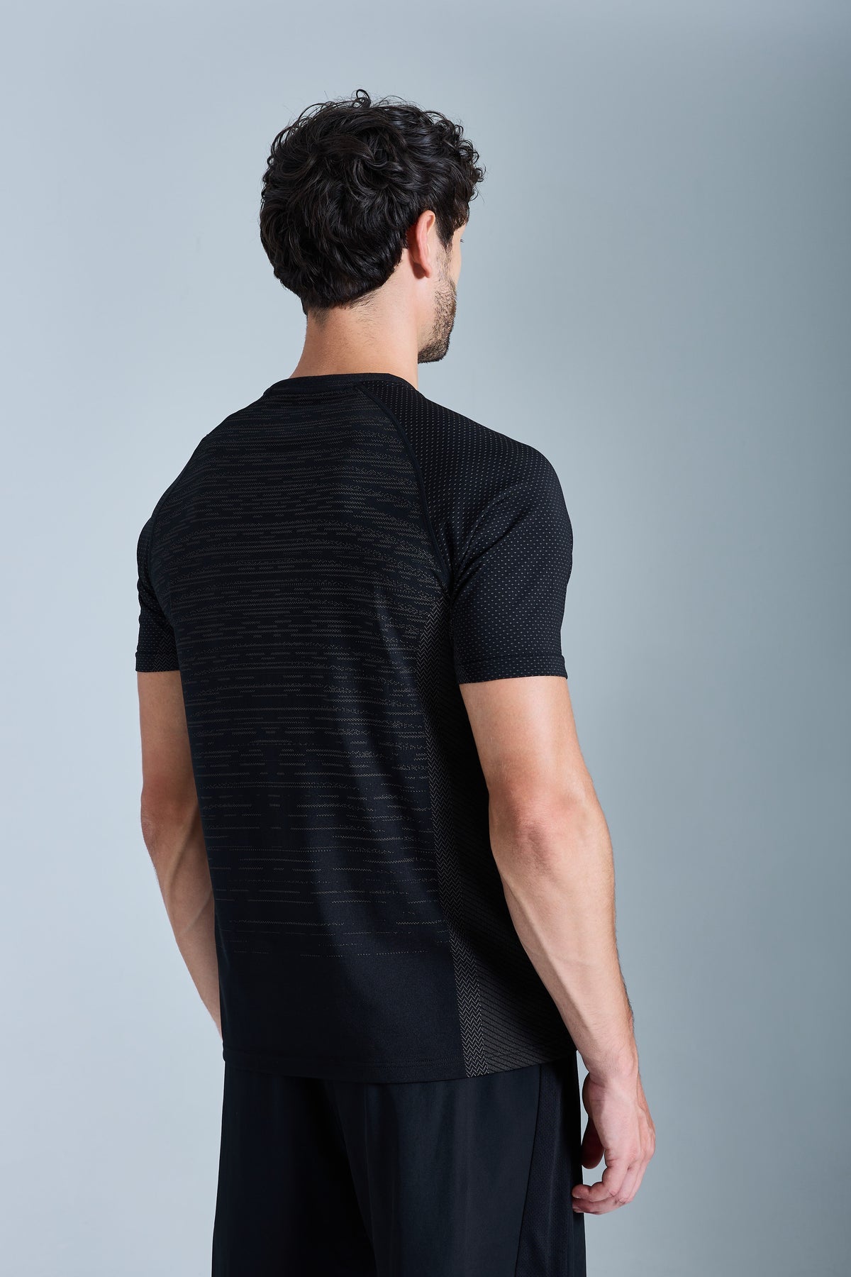 Trailberg Form Seamless Tee - Black / Moon Grey