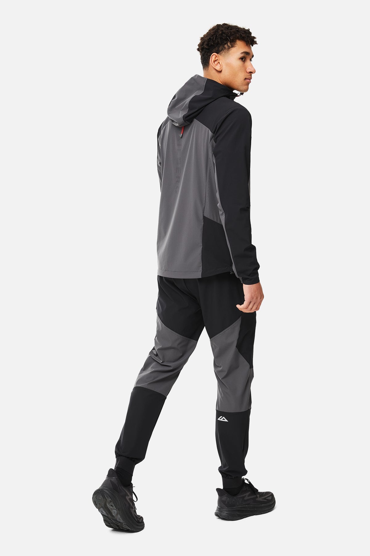 Trailberg Aperture Tracksuit - Black/Volcano Grey