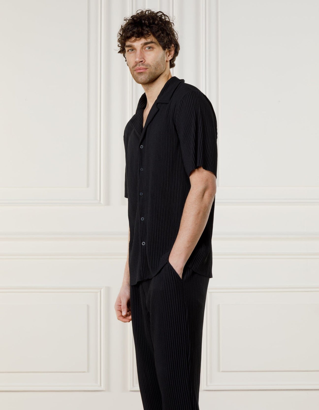Bélier Black Pleated S/S Shirt