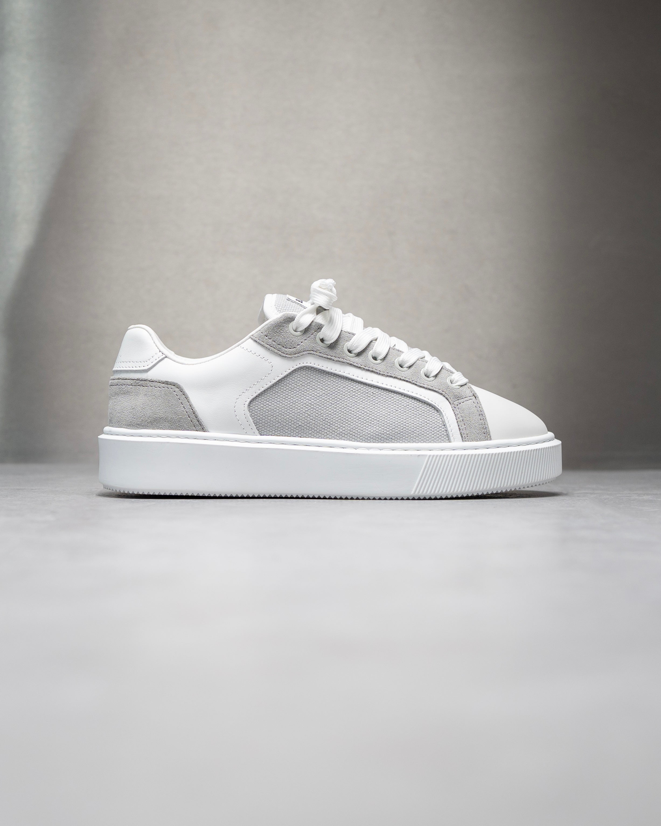 Blaekh Staple Sneaker White/Grey