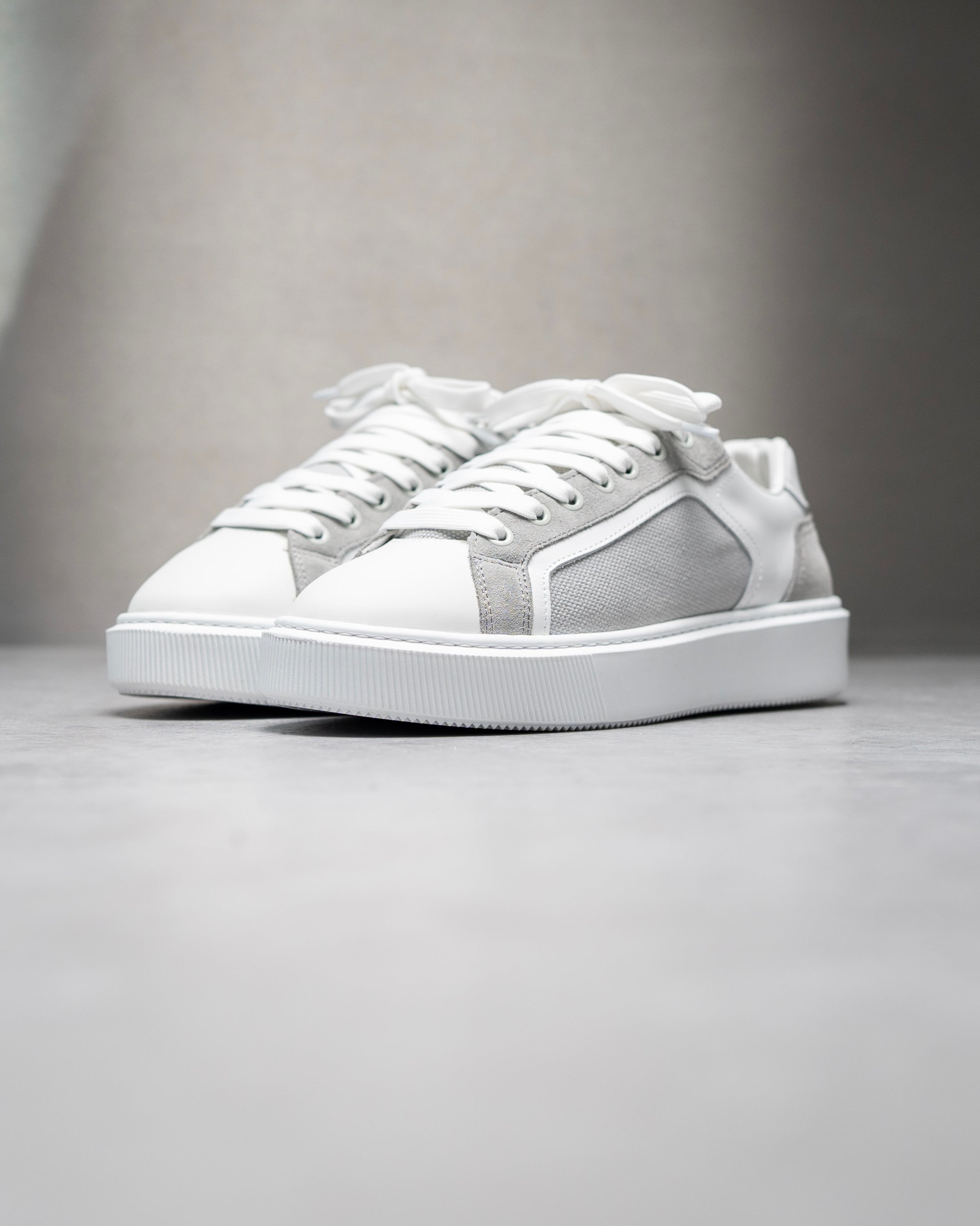 Blaekh Staple Sneaker White/Grey