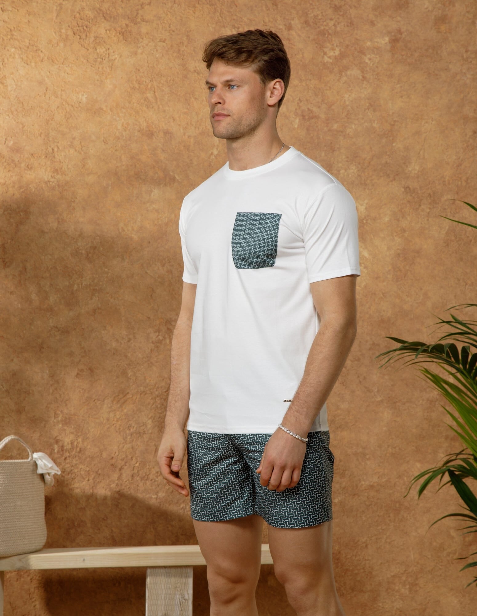 Bélier White/Green Pocket T-Shirt