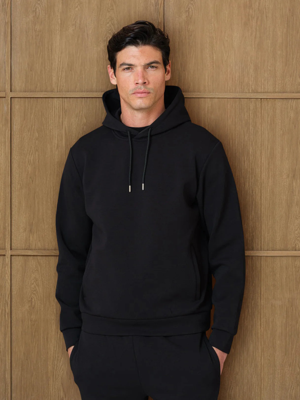 AARI VERTU INTERLOCK HOOD- BLACK